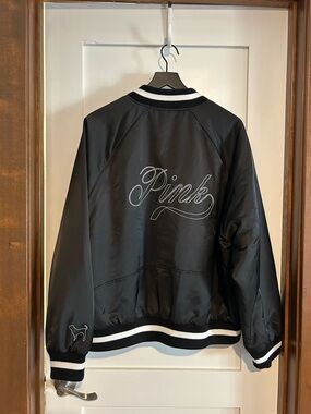 PINK VS Iconic Varsity Jacket Snap Closure Dog Logo Size XXL New with tag